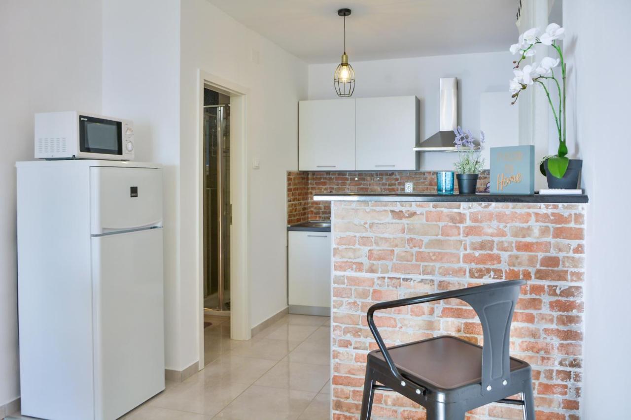 Apartmani Krijesnica เซนญ์ ภายนอก รูปภาพ