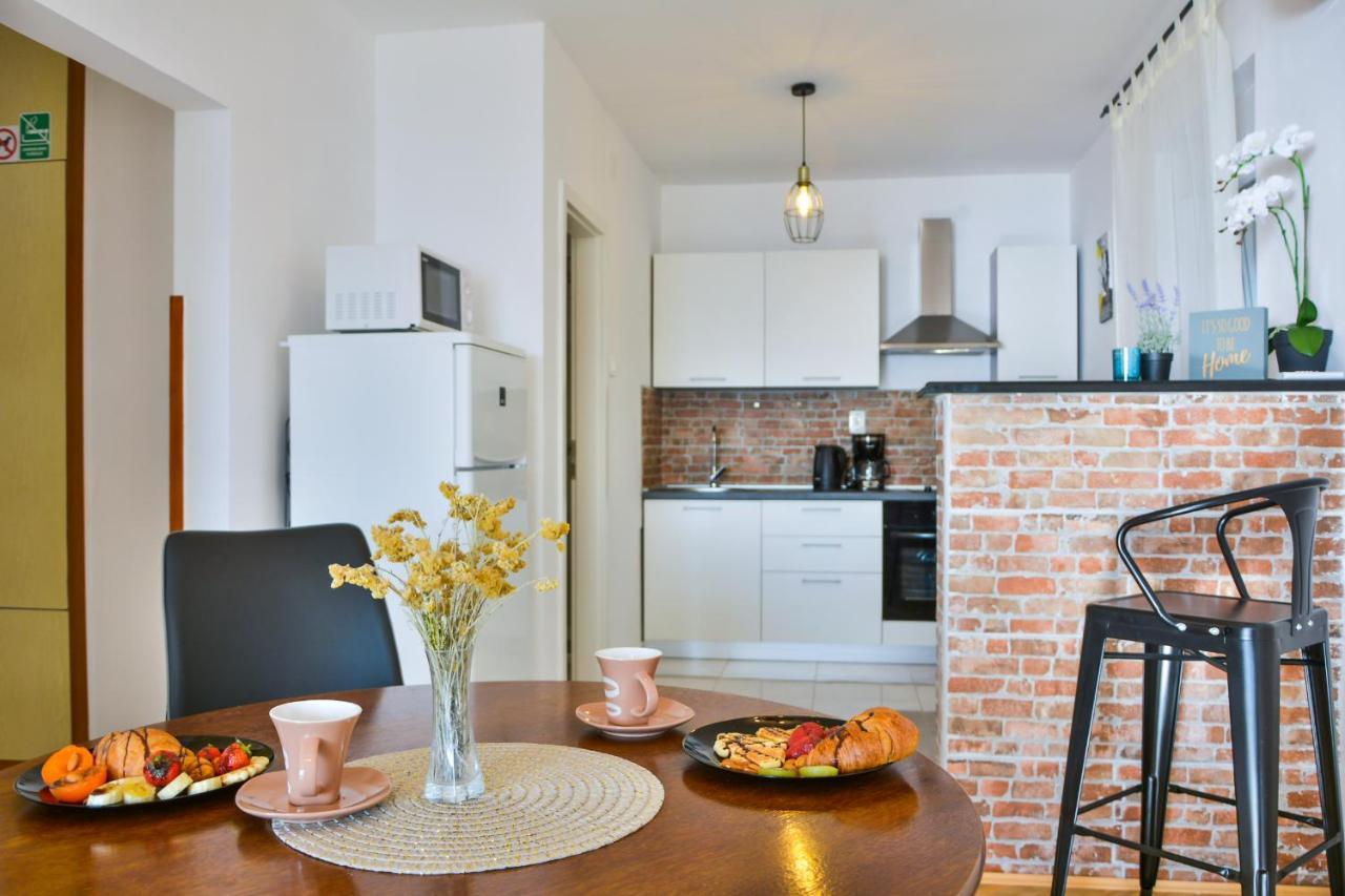 Apartmani Krijesnica เซนญ์ ภายนอก รูปภาพ