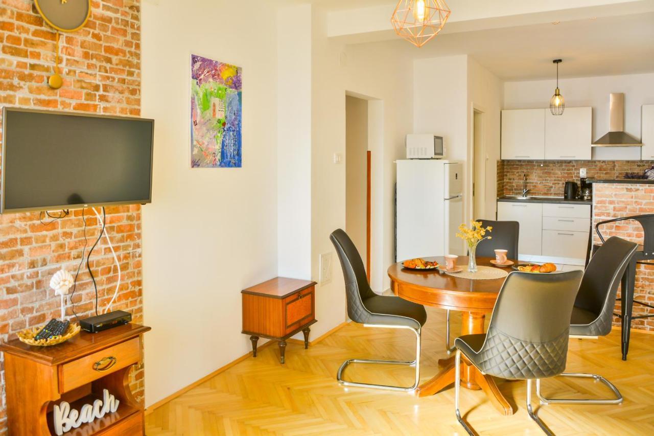 Apartmani Krijesnica เซนญ์ ภายนอก รูปภาพ
